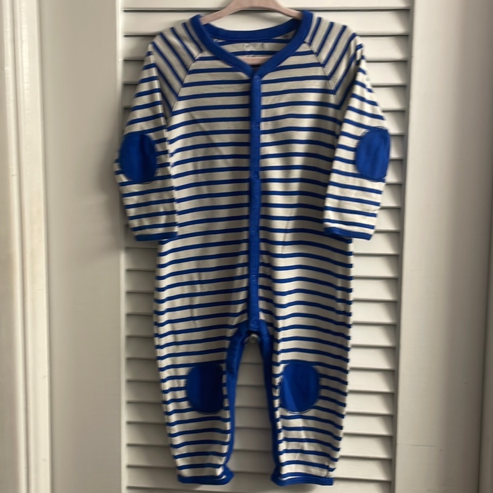 Gap 12-18M Snap Up Playsuit Jumper. LIKE NEW!